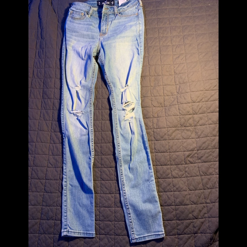 HOLLISTER 1R W 25 L 30